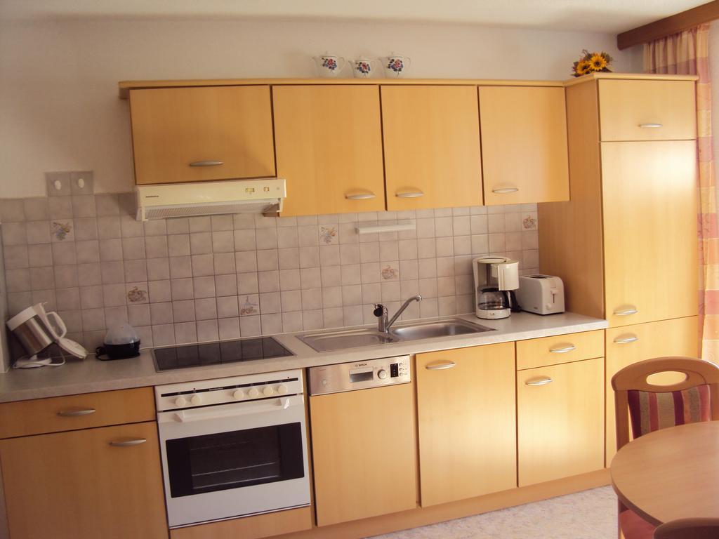 Апартаменты Haus Eben Хиппах Номер фото
